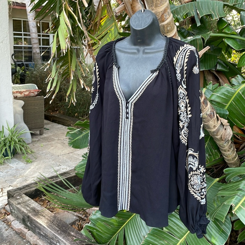 Hale Bob embroidered peasant top metallic